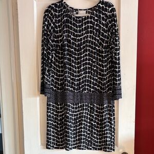 Donna Morgan Black and White Long Sleeve Dress